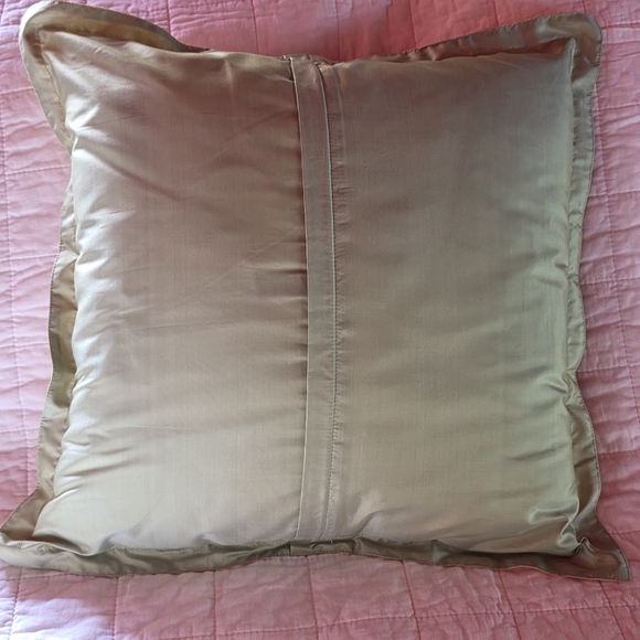 Jim Thompson Elephant Design Silk Pillow - Picture 6 of 11